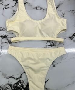 Bikini espalda descubierta